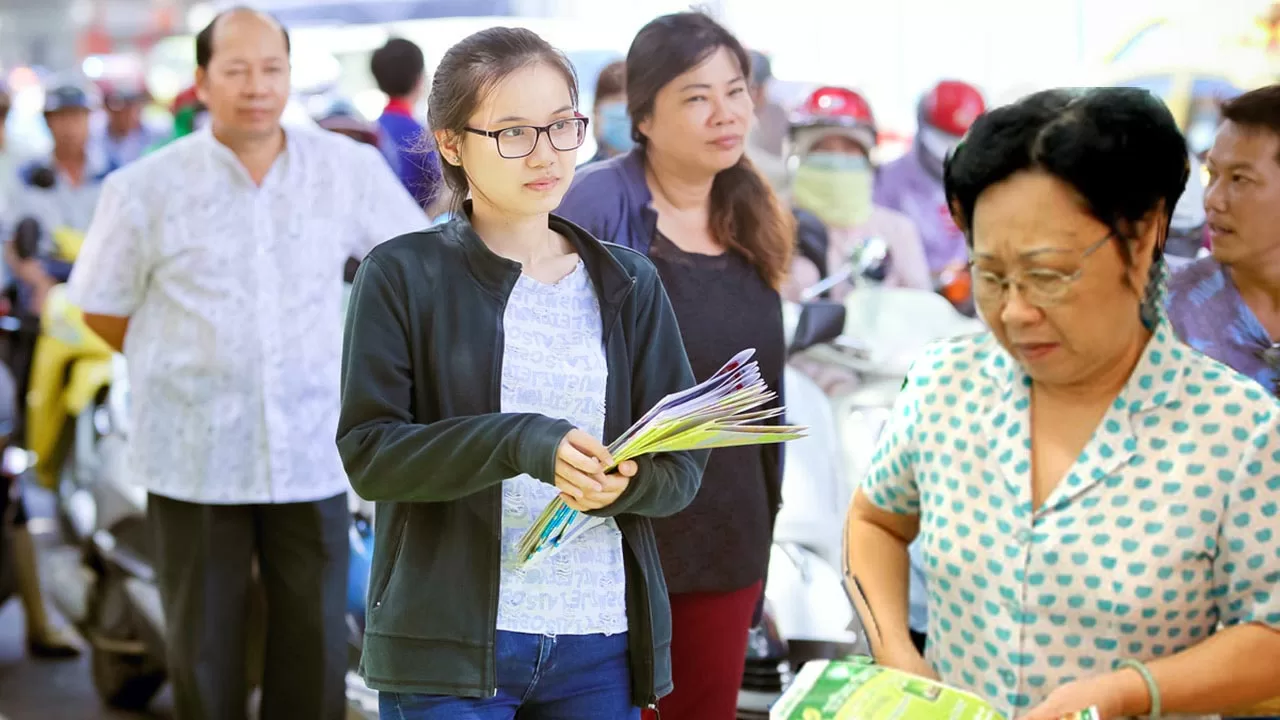 Top 5 kinh nghiệm làm nghề phát tờ rời cho sinh viên
