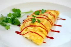 TOP 5 mẹo "thần thánh" giúp bạn chiên trứng vàng ngon tươi xốp