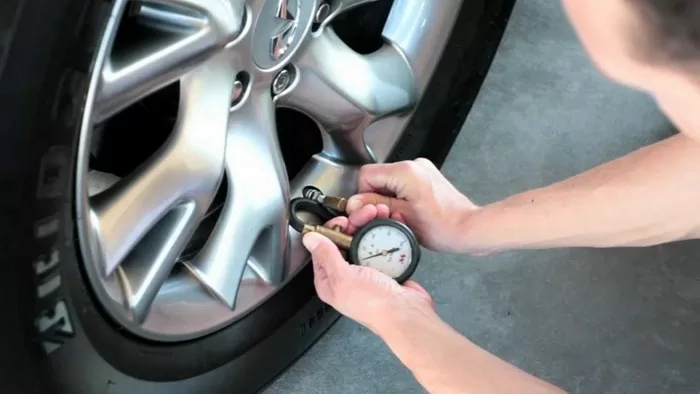 5 mẹo đi xe máy tiết kiệm xăng bạn cần thuộc nằm lòng!