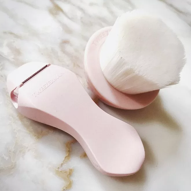 TOP 5 bộ dụng cụ làm đẹp nổi tiếng khiến các cô nàng thích mê