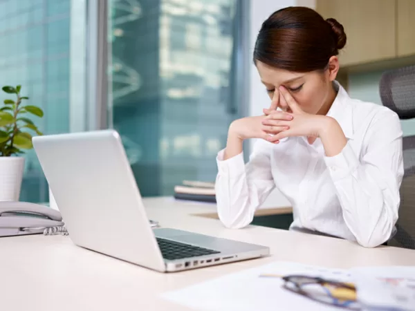 Top 6 bệnh thường hay gặp của dân văn phòng