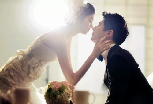 Top 5 nét tướng trên khuôn mặt của đàn ông hết mực chiều vợ