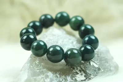 Top 5 đá phong thủy hợp với người tuổi Đinh Sửu