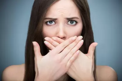 Top 7 nguyên nhân không ai ngờ gây ra hôi miệng