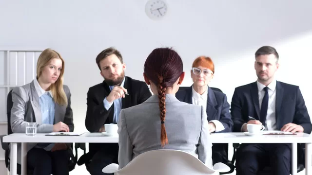 Top 6 lỗi ngôn ngữ cơ thể nên tránh mắc phải trong buổi phỏng vấn