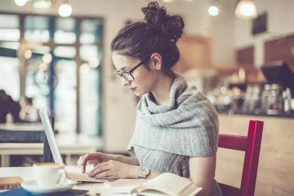 Top 6 công việc làm thêm vào cuối tuần dành cho dân văn phòng