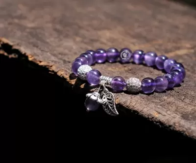 Top 5 vật phẩm giúp cầu tình duyên cho người tuổi Tuất