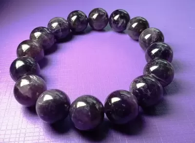 Top 5 đá phong thủy hợp với người tuổi Ất Tị