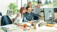 Top 6 cách cho các nàng vượt trội hơn trong môi trường làm việc nhiều nam giới