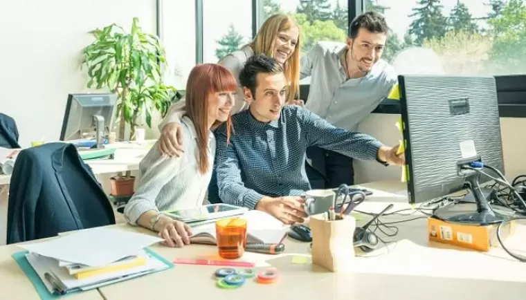 Top 6 cách cho các nàng vượt trội hơn trong môi trường làm việc nhiều nam giới