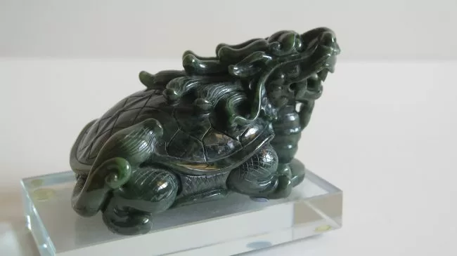 Top 5 vật phẩm có thể tiêu trừ vận hạn cho tuổi Thân