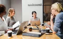 Top 8 câu nói đừng nên lỡ miệng nói ra khi giao tiếp nơi công sở