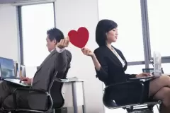 Top 6 điều cần lưu ý về tình yêu chốn công sở