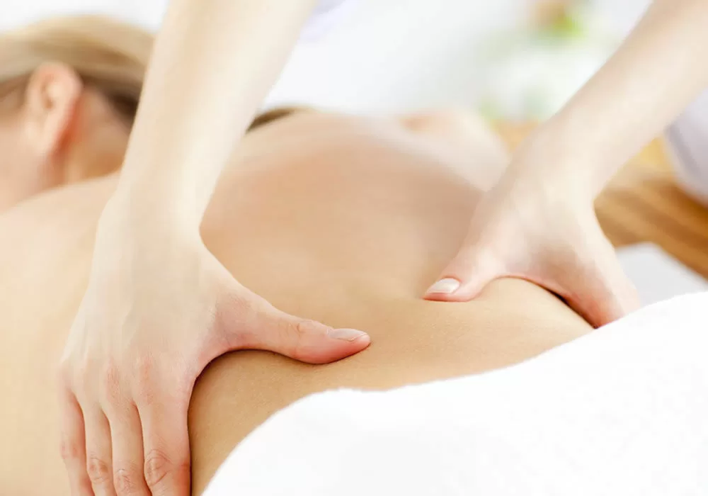Top 6 cách trị đau lưng không càn thuốc hiệu quả nhất