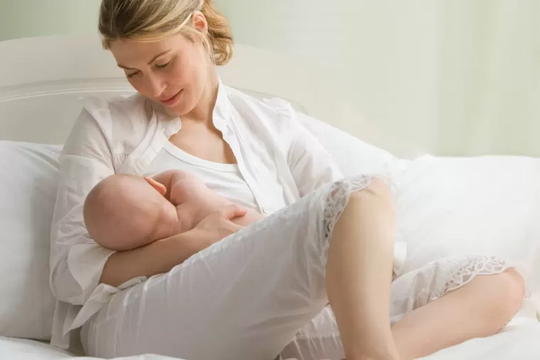 Top 6 điều cần phải biết khi nuôi con bằng sữa mẹ