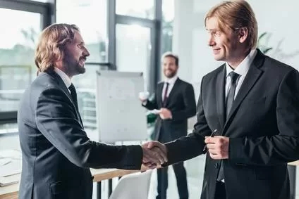 Top 6 cách giúp bạn tạo được ấn tượng tốt với sếp mới vừa mới tới lần đầu