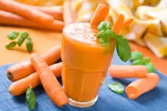 Top 7 lợi ích của nước ép cà rốt đối với sức khỏe