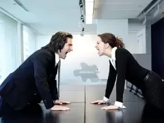 Top 8 điều không nên làm nơi công sở để không phải tạo nghiệp nơi công sở