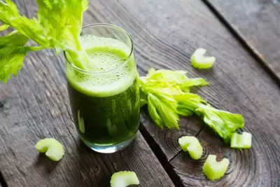 Top 6 lợi ích đầy bất ngờ của nước ép cần tây đối với sức khỏe